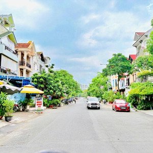 hot nhà đẹp 3 tầng kiên cố mặt tiền đường 13 khu ven sông, 120m2 (6x20m), sau lưng gigamall
