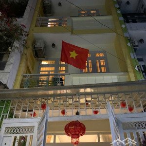 cho thuê nhà phường tân quý, gần đường gò dầu 4 x 17m nhà 1 trệt, 2 lầu sân thượng giá 15tr/ tháng