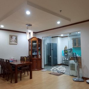  cần bán căn giai việt