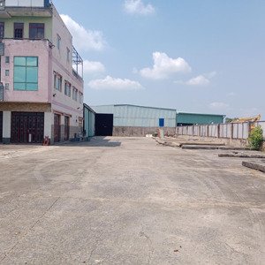 bán xưởng và đất có thổ cư 2,200m2 giá 31tỷ đường quốc lộ 1a xã mỹ yên huyện bến lức long an