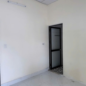 bán nhà cấp 4 tại hoa động, đang cho thuê 2tr/ tháng
