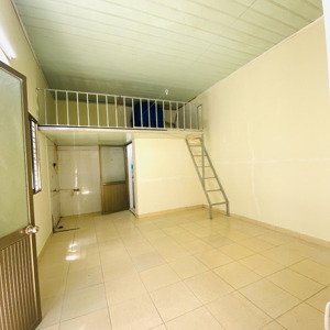 cho thuê nhà lô góc 97 đoàn kết - hải an
- diện tích ~50m2
- nhà 1,5 tầng - 3tr/tháng