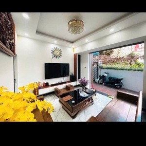 bán nhà, 43m2 x 5 tầng, hồ tùng mậu, cầu giấy, nhà xây thiết kế hiện đại,đường trước nhà rông 4m..