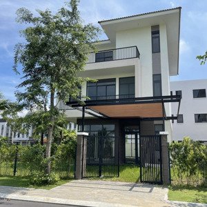 biệt thự góc 3 mặt tiền 14,7x20m view sân golf hồ sinh thái 1 trệt 2 lầu. giá 7,8 tỷ