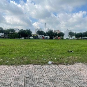 144m2 thổ cư tại thị trấn bến lức, long an. pháp lí đầy đủ, sang tên công chứng trong ngày
