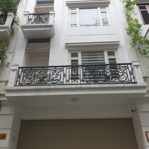 cho thuê nhà ngõ nguyễn thị định .dt : 50 m * 5 tầng .mt :5 m. chia phòng.giá: 17 triệu.