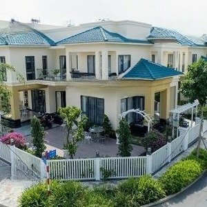 Bán Biệt Thự Senturia An Phú đông-quận 12 View đẹp 218m2 Chỉ 19.9 Tỷ Có 1 Căn