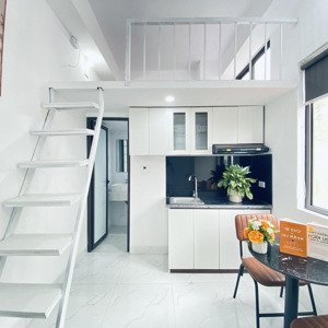 Phòng Gác Xép Thang Máy Full đồ Chùa Bộc - Phạm Ngọc Thạch Chỉ 4tr5/tháng