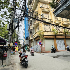 mua một được hai. chủ nhà cần thanh khoản nhanh 2 căn mặt ngõ ô tô - kinh doanh - view hồ