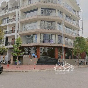 cho thuê nhà 7 tầng thang máy góc 2 mt him lam quận 7, dt: 13x20m, giá thương lượng