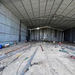 cho thuê xưởng 300m2, giá chỉ 15 triệu/th đường bưng ông thoàn, phú hữu, thủ đức