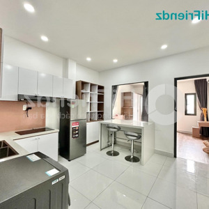 căn hộ 1 phòng ngủ rộng 50m²|ban công thoáng|trung tâm lê văn sỹ q3, cam kết như hình,cho nuôi pet