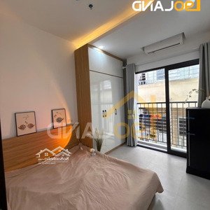 72 dương quảng hàm có thang máy, gần nhiều trường đại học