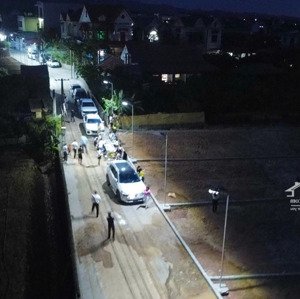 hơn 200tr lô đất sẵn sổ - trục chính thôn 2 xe ô tô tránh nhau ạ