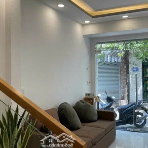 nhà nhỏ xinh cho gia đình trẻ, cặp đôi mới cưới.