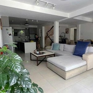 chính chủ gửi bán biệt thự làm vp công ty ngay hoàng văn thụ 8.5x17m chỉ 22 tỷ 