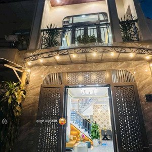 bán nhà hẻm xe hơi phạm văn bạch tân bình gần nhà ga t3 dt 40m2 shr