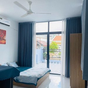 cho thuê phòng mới 25 35m2 ban công, cửa sổ trời, máy giặt riêng ngay ngã tư hàng xanh, bình thạnh