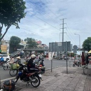 bán nhà 2 mặt tiền kinh dương vương và đường hậu giang, q6, ngay vòng xoay mũi tàu