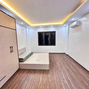 nhà pl phạm tuấn tài 40m2 x 5t đường ô tô đỗ cửa, nhà mới phù hợp ở hoặc làm văn phòng