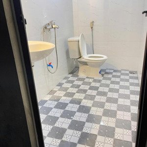 cho thuê kho xưởng 410m2 tại ngõ 300 nguyễn xiển