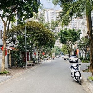 Cần Bán Mảnh đất Cực Kỳ đẹp, Phân Lô Thanh Trì, Tứ Hiệp, Ngay Bệnh Viện Nội Tiết Trung ương