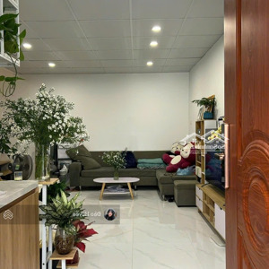 hiếm, bán gấp nhà ngay mặt phố lê lợi chợ hà đông diện tích 33,7m2 - mặt tiền 5,07m