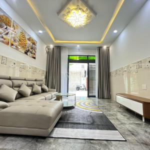 bán nhà hxh nguyễn đình chiểu q.3 (dt:3.5x14) nhà 1 trệt 2 lầu sân thượng