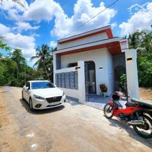 BÁN NHÀ MỚI XÂY TÂN HẠNH LONG HỒ VĨNH LONG, LỘ ÔTÔ VIEW SÔNG