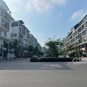 Bán Căn Nhà Mặt Phố Phan đăng Lưu, Kđt Monbay Hạ Long, Quảng Ninh. 5,5 Tầng