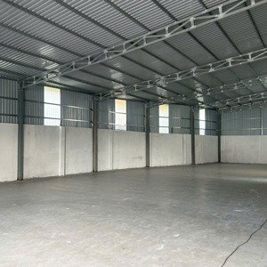 Cho Thuê Kho Xưởng 300 M2 Giá 15 Triệu / đường Nguyễn Hữu Trí Thị Trấn Tân Túc Bình Chánh Tphcm