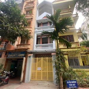 cho thuê nhà nguyễn thị định dt 55m2, 4 tầng 1 tum, mt 4,5m, chia 2p/ tầng, thang bộ, vs giữa, đh