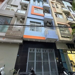 cho thuê nhà trần duy hưng dt 60m2 4 tầng 1 tum, mt 4,6m chia 2p/tầng, điều hòa nóng lạnh, giá 32tr