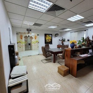 chính chủ cần nhượng lại 2 lô văn phòng 96m2 sổ lâu dài mặt phố giảng võ giá 65tr/m2