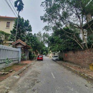 Bán Biệt Thự 3.5 Tầng đường Võ Thị Sáu Làn 2 Lý Thái Tổ, Bắc Ninh