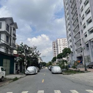 Chính Chủ Bán 3 Lô đất Biệt Thự, đền Lừ 3, Mặt Tiền 8m 112m2/lô (3 Lô 336m Mt 24m) Cạnh Louis City