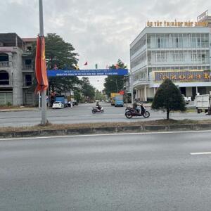 Cặp nền đường số 5 Khu Dân Cư Văn Hóa Tây Đô