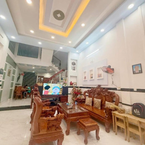 bán nhà sân bay, etown 2 cộng hòa, 7,5 tỷ, 70m2, 5 tầng 5pn, 5wc siêu hot!