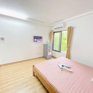 chính chủ cho thuê phòng có cửa sổ thoáng tại khương đình, full đồ, có tivi, giá chỉ 4tr9/1th