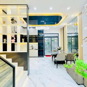 Bán nhà mặt tiền Ngô Gia Tự-Nguyễn Duy Dương phường 4 quận 10, DT: 3.5x15m, 3 lầu, giá 16 tỷ