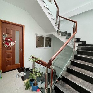 bán gấp nhà hẻm xe hơi 86m2 kết cấu trệt, lửng, 2 lầu, sân thượng ngay cư xá bắc hải quận 10