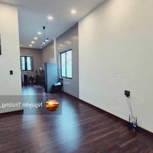 cần bán căn nhà hxh 6 mét, 6x19m gần trường thpt trần phú, hùng vương p. 10, trung tâm tp đà lạt