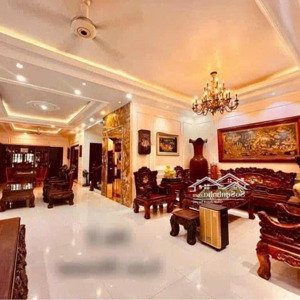 Biệt Tự Tân Cổ điển Siêu đẹp ,nội Thất Toàn Gỗ Quý Ngay Gần Sân Bay Cát Bi