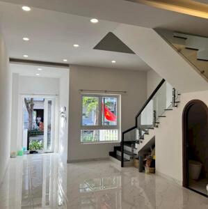 Sở hữu ngay nhà Nguyễn Thái Sơn, P 7, Gò Vấp, DT 41m2, hẻm 5m, giá 3tỷ500, cho thuê 20tr, sổ sẵn