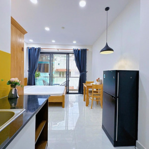 cho thuê chung cư mini quận bình thạnh studio ban công rộng 35m2 nhà thang máy giáp quận phú nhuận
