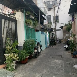 quận 10 nhà 3 tầng vị trí đẹp, dt 54m2, đường thông nhiều hướng, oto sát cửa. giá chỉ 7,2 tỷ