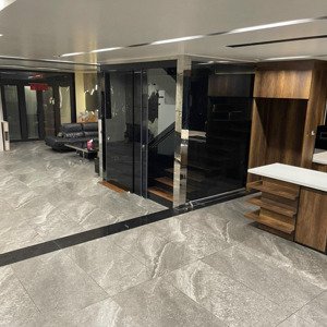 bán căn biệt thự góc 2 mặt tiền đường, thuộc kdc phong phú 5. dt: 8,5x17m xây 2 lầu, sh hoàn công