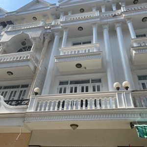 bán nhà 2 mt quận 4 , lê quốc hưng 80m . 4x20 giá 24 tỷ 4 tầng chợ xóm chiếu, nguyễn tất thành