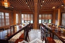 cho thuê nhà mặt phố tạ quang bửu. dt: 150m2. mt: 13m