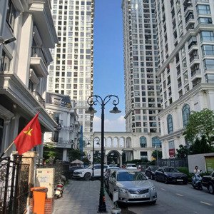 Cho Thuê Lô Góc Shophouse Tại Sunshine Riverside, Phú Thượng, Tây Hồ, Hà Nội, 350m2,giá Thỏa Thuận